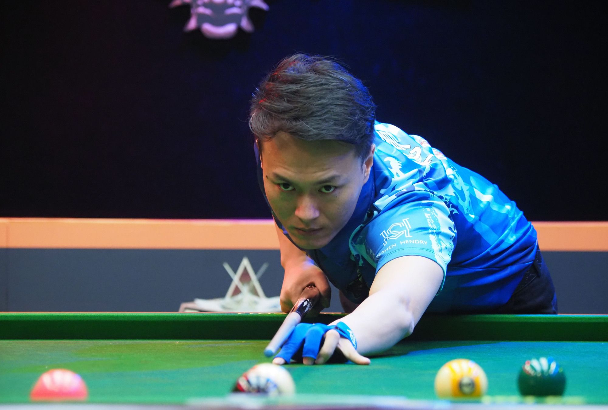 湯普森引領 湯普森引領